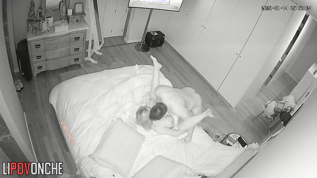 Wife asked her husband to cum inside her / home tape