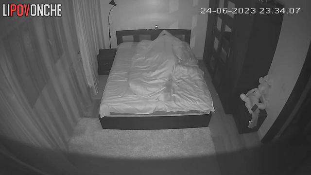 She likes to sit on his dick and jump on it / night video
