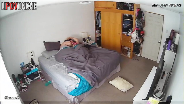 Chubby people fuck like a horny rabbits, spy camera