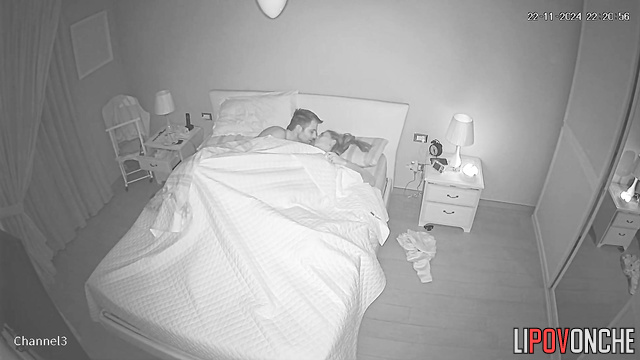They finally had time to fuck (bedroom spy camera)