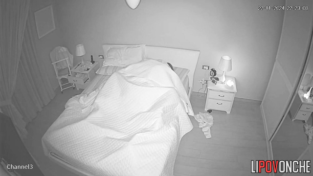 They finally had time to fuck (bedroom spy camera)