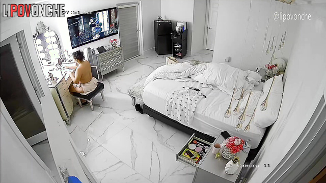 A fat milf with a big butt stripped completely naked in preparation for the meeting