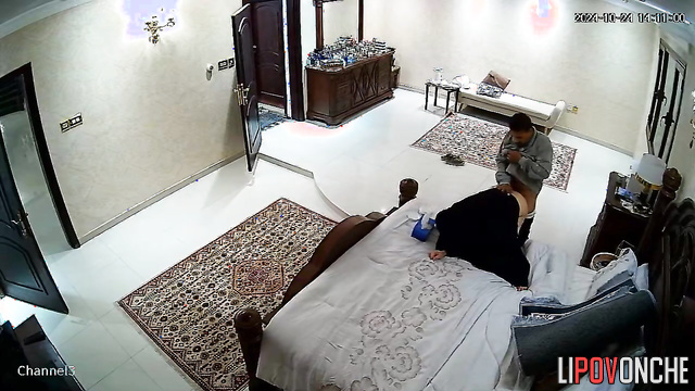 He put her on all fours and fucked hard (muslim love)