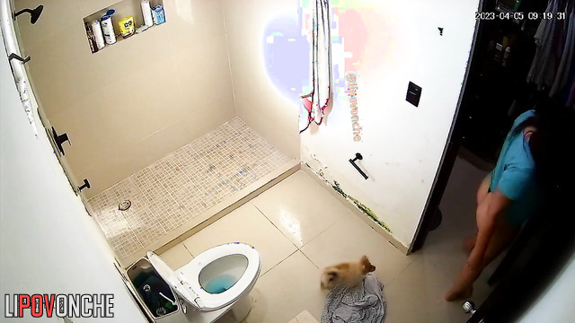 Now everyone is watching her morning routine (chubby lady)