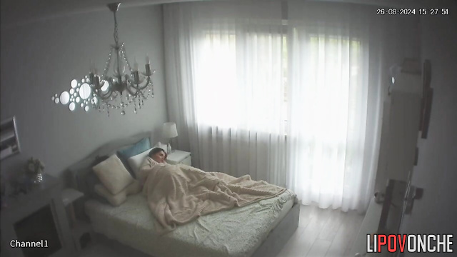 Pretty brunette gave herself pleasure under the sheets