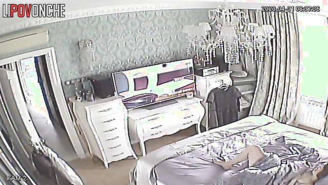 She masturbates four times a day, look / solo spy cam