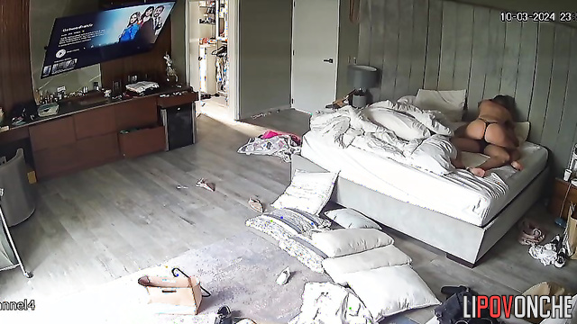 Their morning started great / wild fuck in the cozy bed