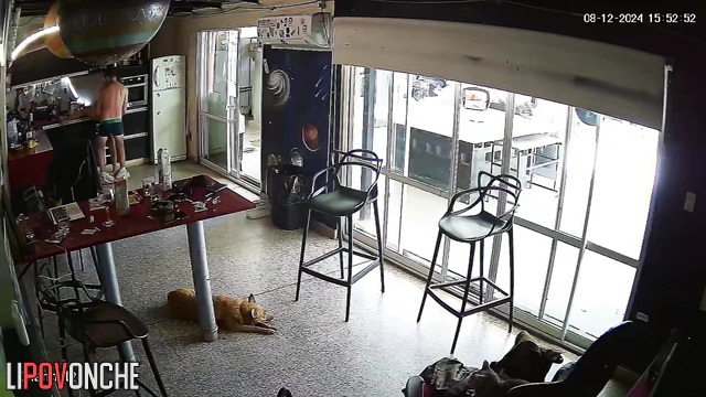 Lovers fucked hot before the cafe opened, public video