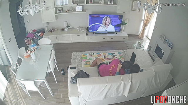 She made him blowjob while watching his favorite show