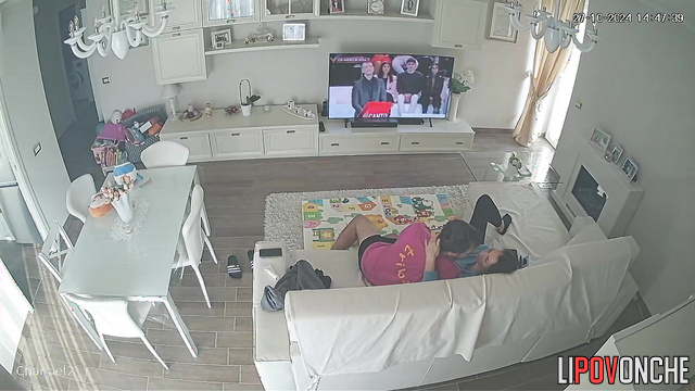 She made him blowjob while watching his favorite show
