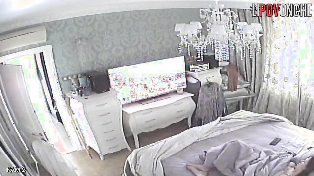 She watched TV and masturbated without thinking about the plot