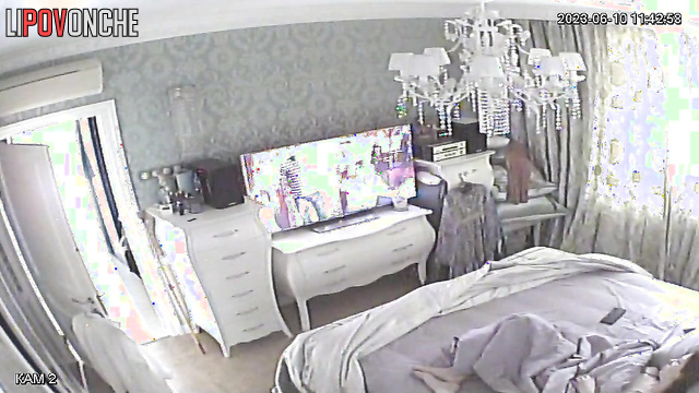 She watched TV and masturbated without thinking about the plot