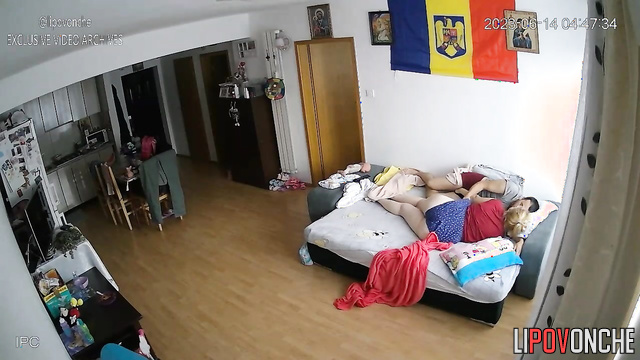 Juicy curves of this woman are making him so horny that he fucked her