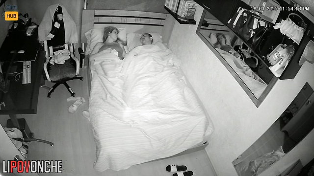 Seductive Mexican girl can't sleep without a good fuck with her husband
