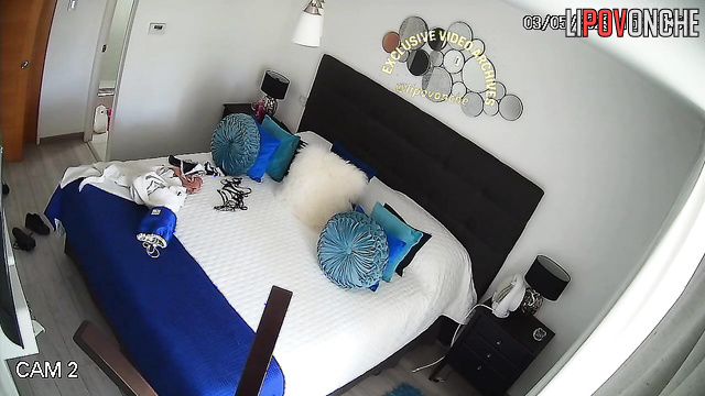 Ex-lover installed something in her bedroom / solo
