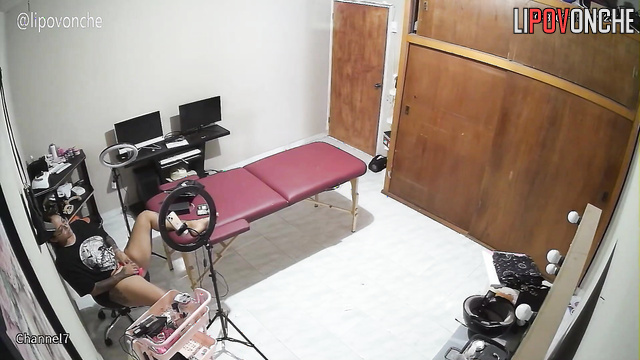 Tattooed lady masturbating in the tattoo salon, look