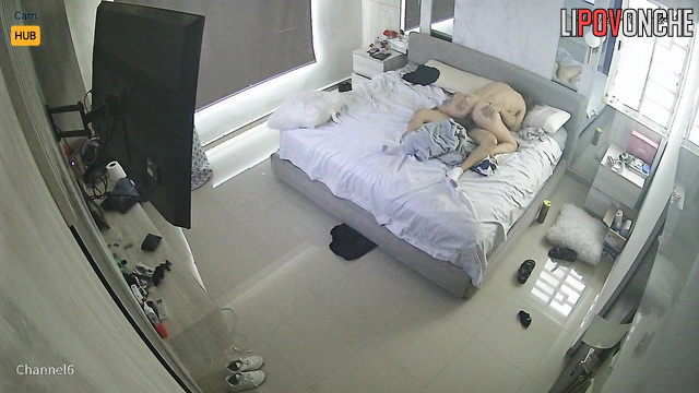 This Mexican couple knows that daytime fucking is a mood booster