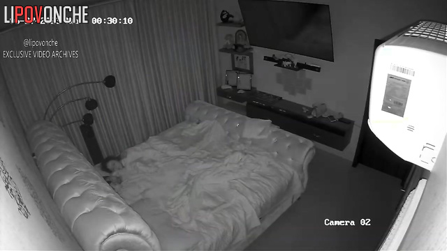 Wife moaned softly when he fucked her / hidden video