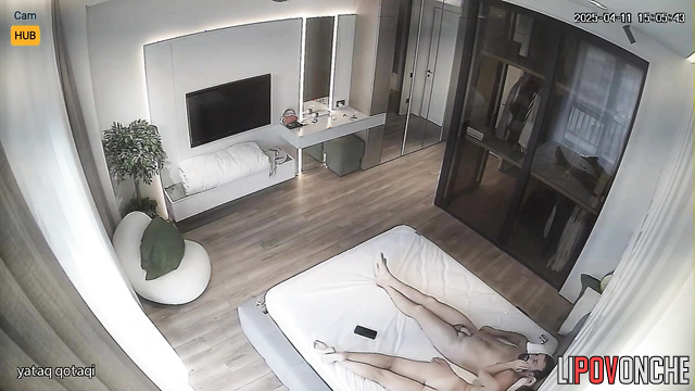 Cool home tape with fucking couple (they are being filmed)