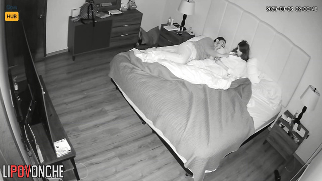 Mexican man loves a taste of his lover's pussy (she thanked him later)