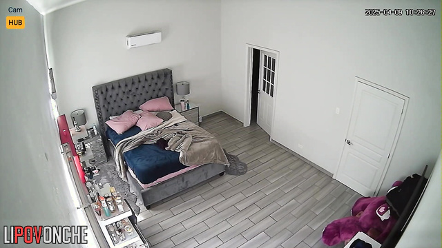 Big-ass Mexican hottie with hairy pussy gets dressed after a nap