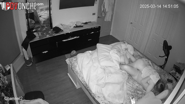 After discovering her husband masturbating, the wife gave him a blowjob
