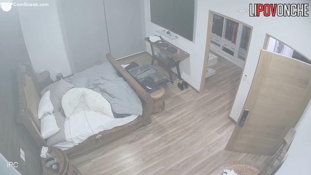 Lover fucked her strong after cool shopping, bedroom tape