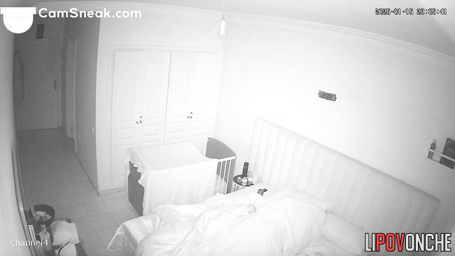 It was boring sex under staled blanket / night hidden video