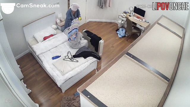 Hidden camera fixed their morning routine, home tape