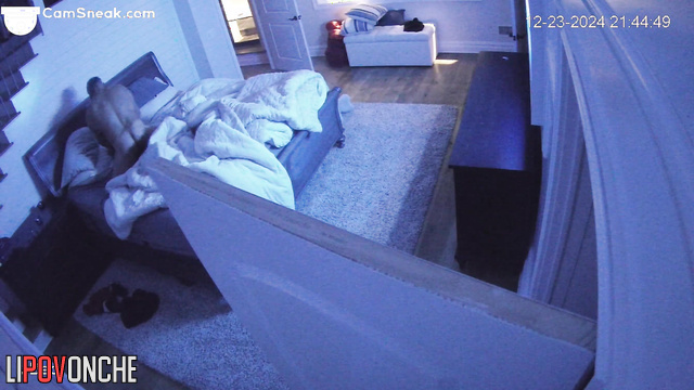 Couple has sex and doesn't suspect that they are being watched, look