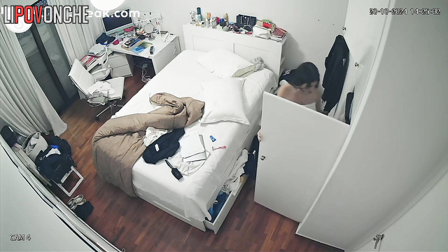 Solo tape with pretty young brunette, babe is thinking about her sexy stud