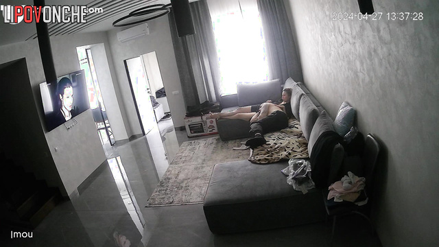 Slender stepdaughter sat on her tattooed stepdad's cock
