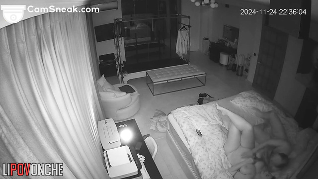 Big beauty woman enjoying fuck in missionary right now