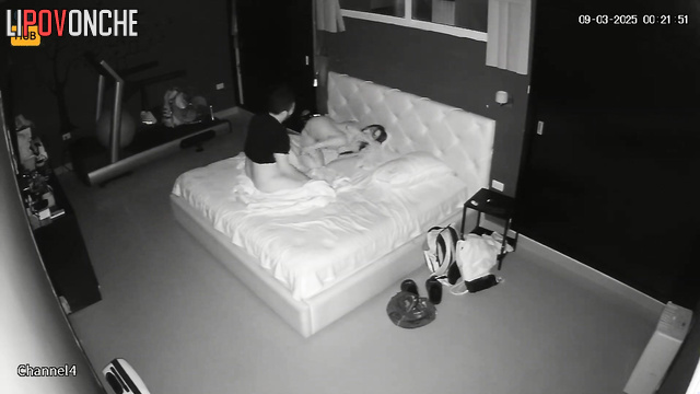 Cool sex on the king size bed / hidden night video