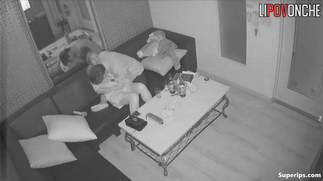 An aroused Korean couple chose a karaoke room for hot lovemaking