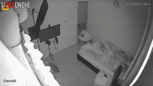After the sex show, the horny boyfriend fucked his Colombian girlfriend