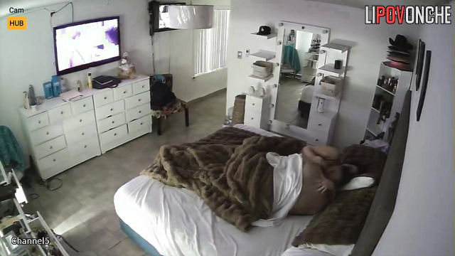 Man invited her at home to fuck hard (hidden camera)