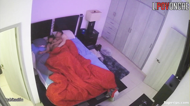Tanned chubby beauty got multiple orgasm two minutes ago