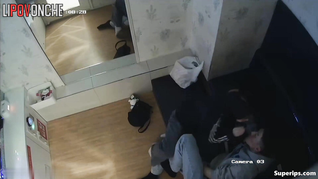 Instead of singing karaoke songs, a Korean girl sat on her boyfriend's cock