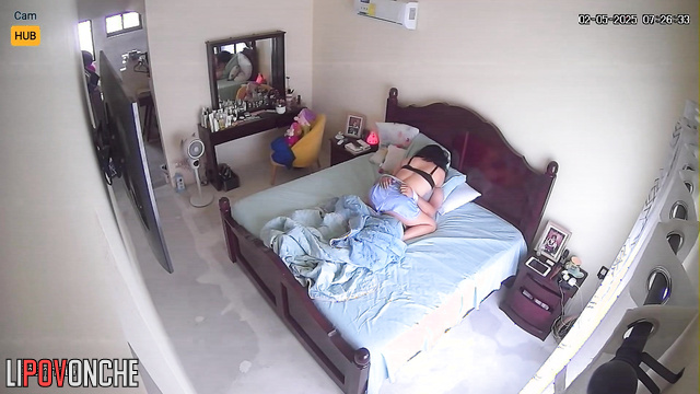Excited wife didn't let her husband get enough sleep and sat on his erect cock