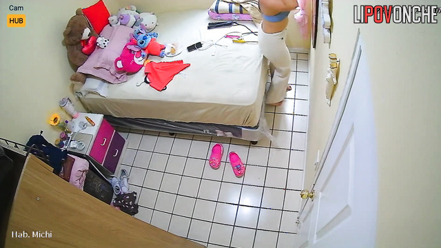 Besties help each other get ready for the party, hidden video