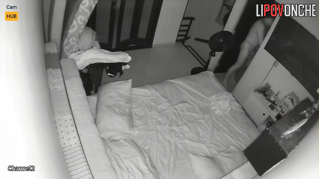 Boyfriend loves to fuck her every night (home scenes)