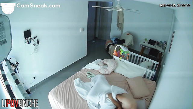 Interracial home tape - bald guy and his exotic lady