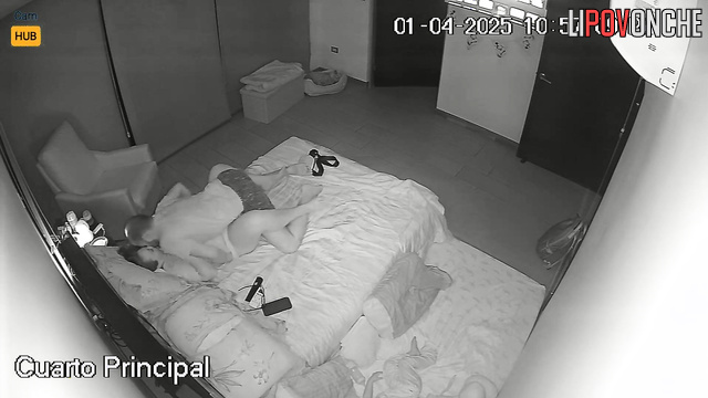 Husband and wife like to do this only in bed, home video