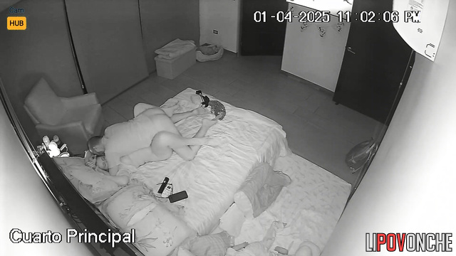 Husband and wife like to do this only in bed, home video