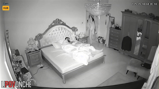 Brunet fucking his pregnant girlfriend (she loves it so much)