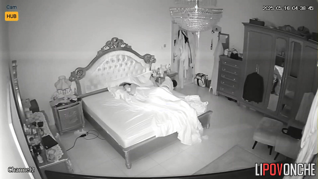 Brunet fucking his pregnant girlfriend (she loves it so much)