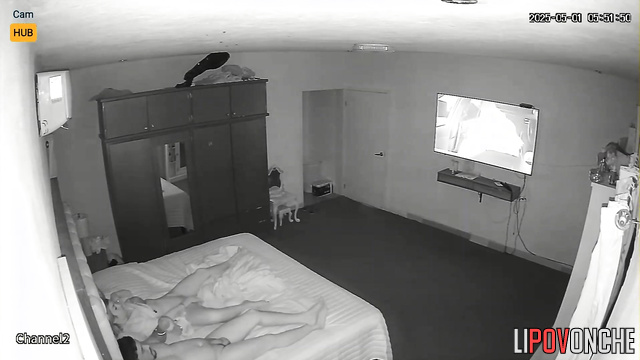 Husband keeps his wife from watching TV by having gorgeous  sex with her