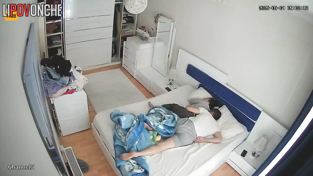 He quickly did his job and went back to bed, watch it