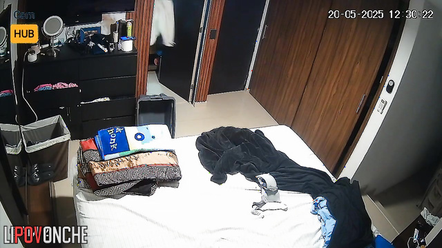 Boyfriend decided to please her with a sudden cunni